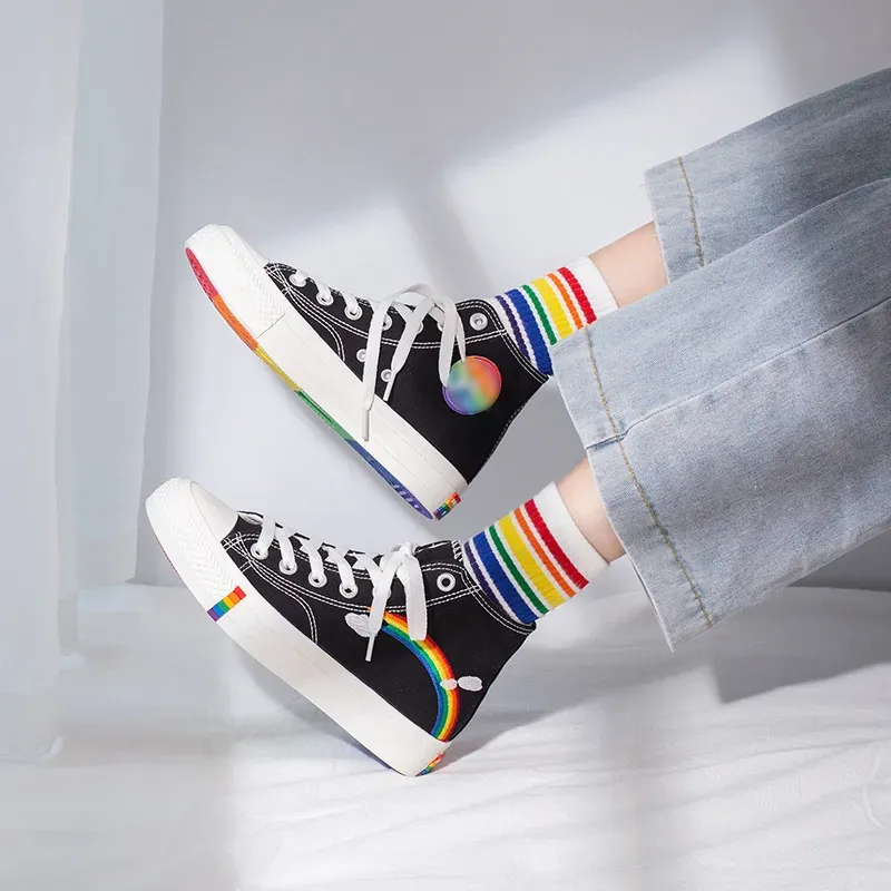 Chaussures montante arc en ciel lgbtqia – Image 2
