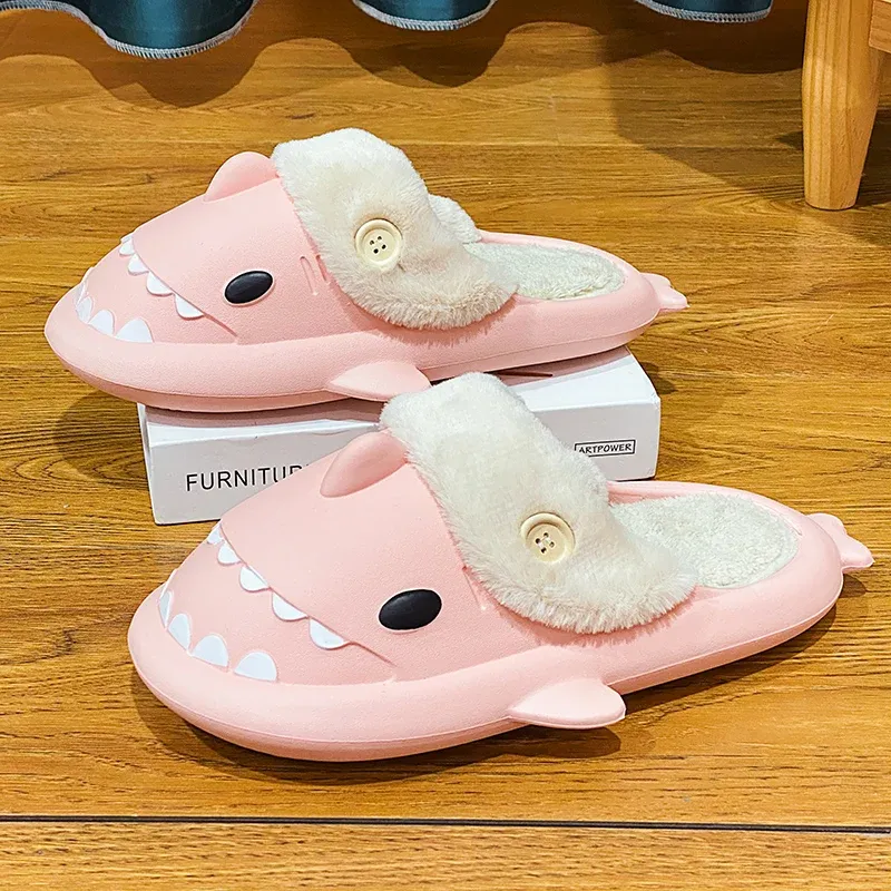 Pantoufles Requin Rose Polaire – Image 6