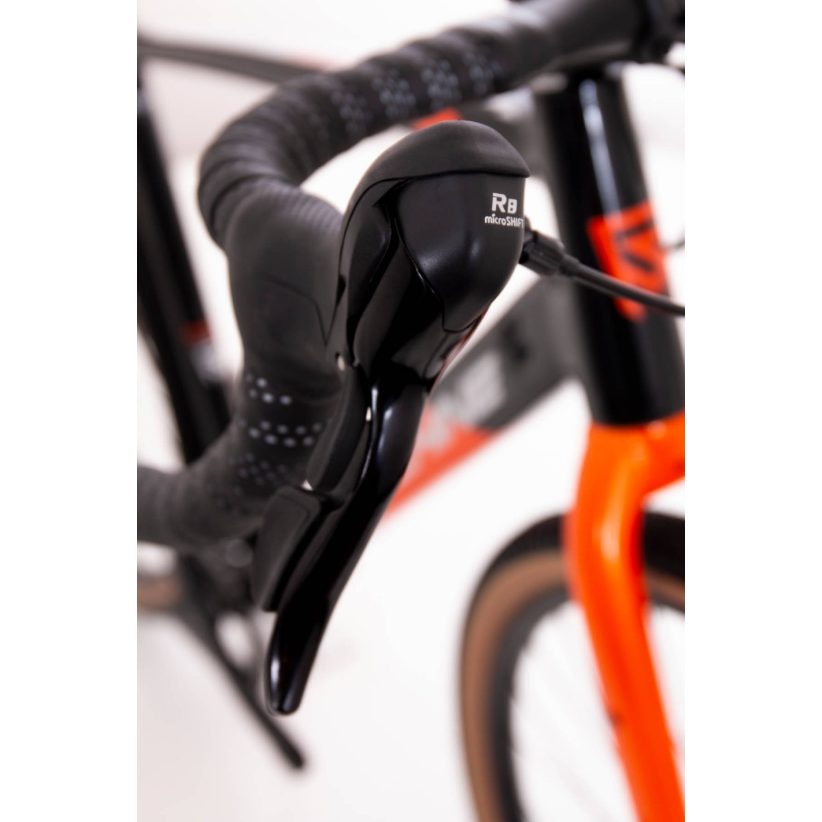 Vélo Gravel RockMachine GravelRide 200 Noir / Gris / Orange – Image 7