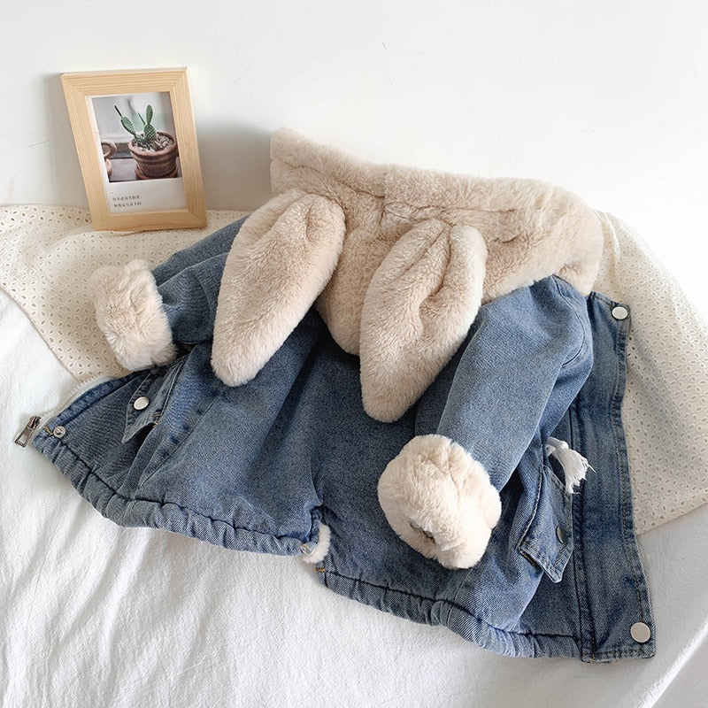 Veste en jean avec oreille de lapin