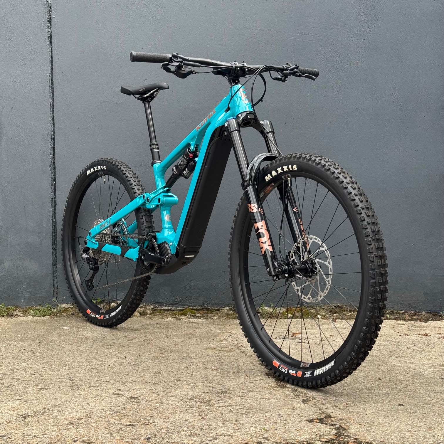 KONA Remote X – 2025 – Gloss Viridian Blue