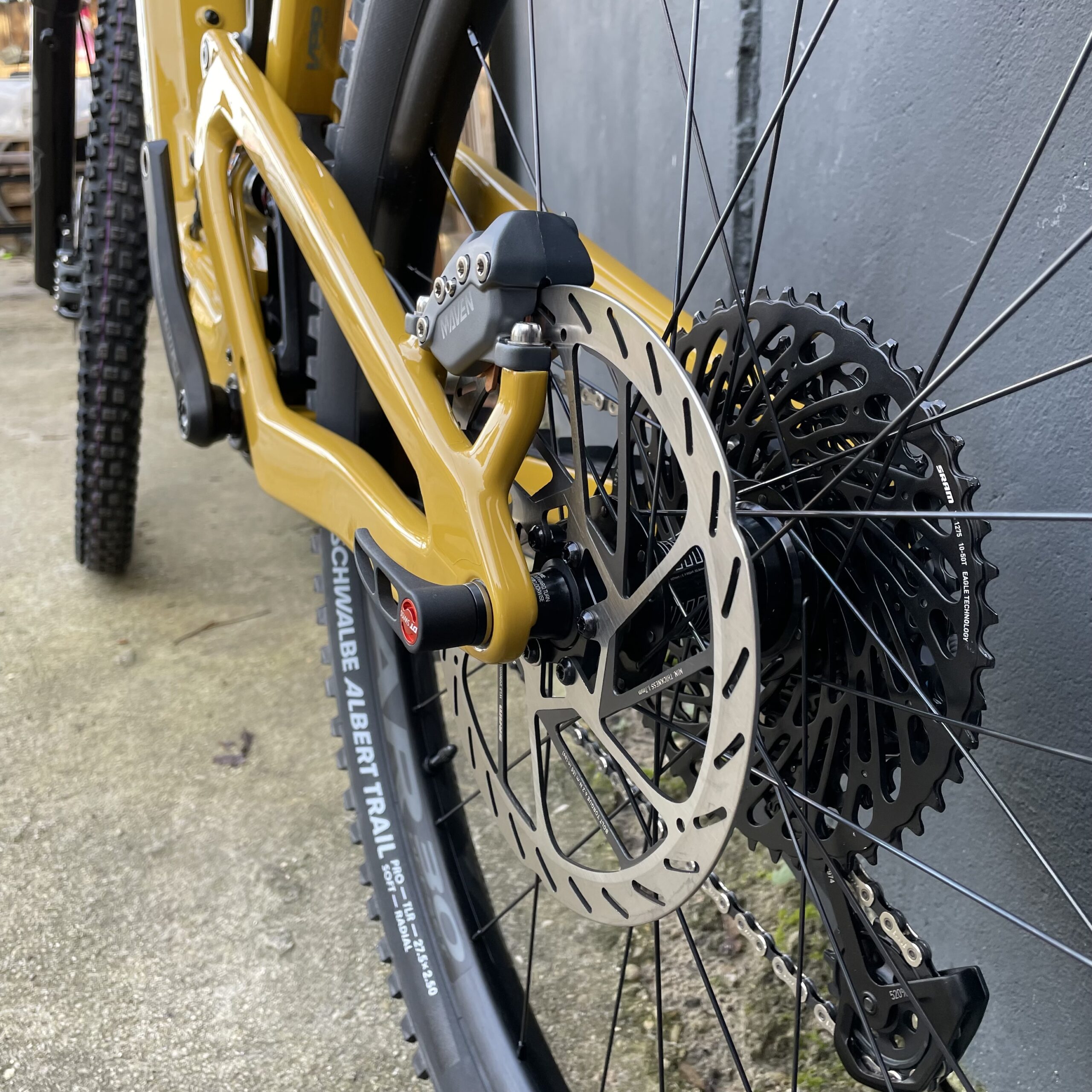 SANTA CRUZ Heckler SL – Gloss Mustard – Image 7