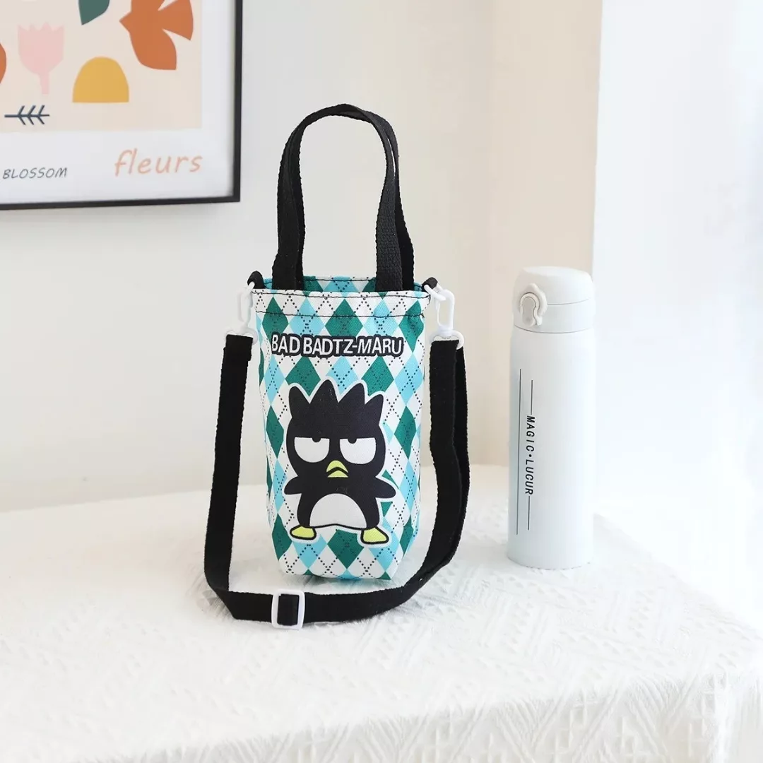 Pochette pour gourde enfant – Transport facile et propre à l’école ou en sortie – Tissu lavable et motifs ludiques – Image 6