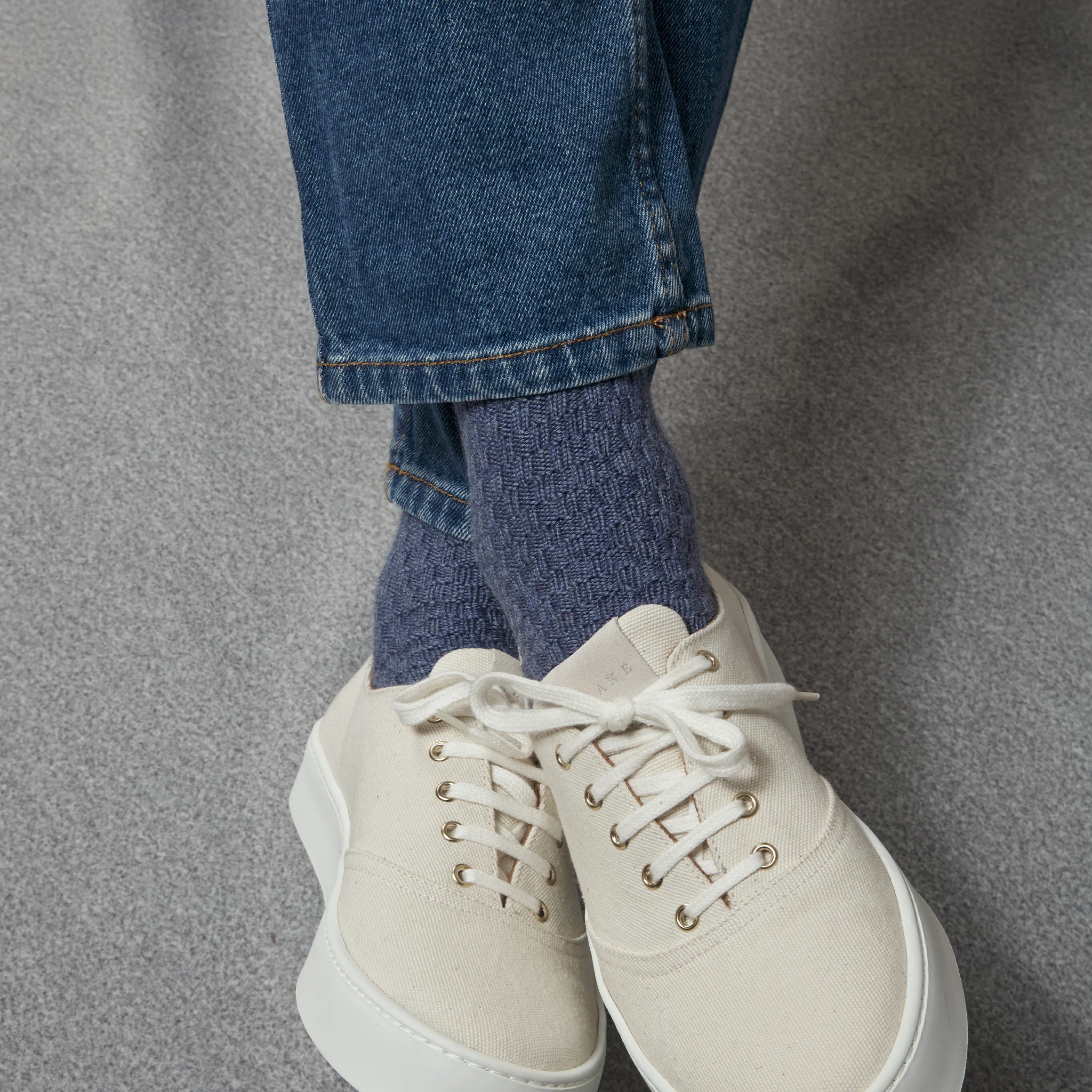 Bleu denim - Laine nattée – Image 4